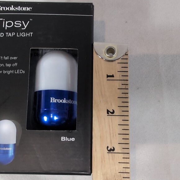Brookstone Tipsy LED Tap Light Blue NEW 842428 Shake Bright Auto Shutoff 6 min - Picture 8 of 8